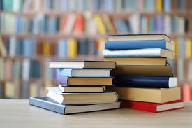 Beli Buku Tapi Enggak Pernah Dibaca? Tren 'Book Stacking' yang Bikin Kamu Gak Sendirian